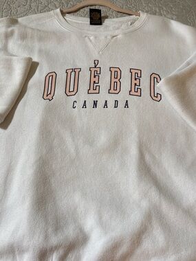 Québec Canada White Sweatshirt with Pink Lettering